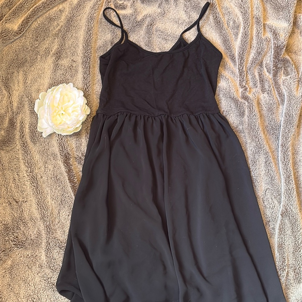 Forever 21 🖤 Spaghetti Strap, Mini Bodycon Dress with Flowy Midi Overlay Skirt